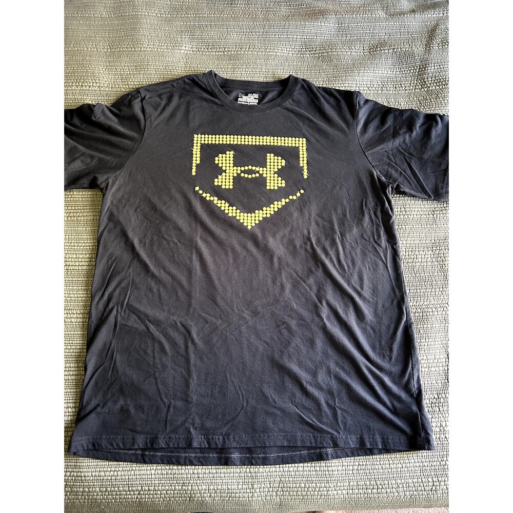 Men Under Armour Baseball Tee Size XXL Black Pre Owned